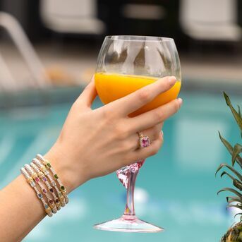Mimosas, sunshine, and VAHAN Jewelry the ultimate summer trifecta! 